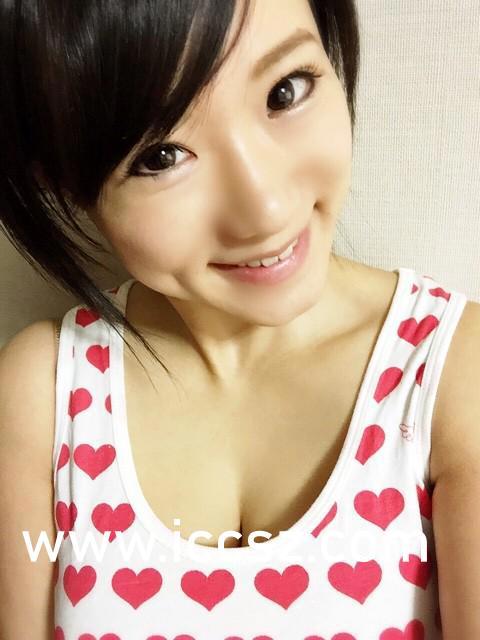 国产熟美女视频在线,揭秘网络红人的魅力与争议-第3张图片-中文字幕人妻一区 国产熟美女视频在线,揭秘网络红人的魅力与争议-第3张图片-中文字幕人妻一区