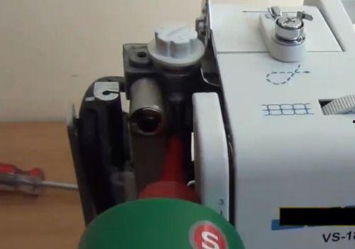 国产缝纫机做工视频播放,一针一线见证匠心传承-第1张图片-中文字幕人妻一区 国产缝纫机做工视频播放,一针一线见证匠心传承-第1张图片-中文字幕人妻一区